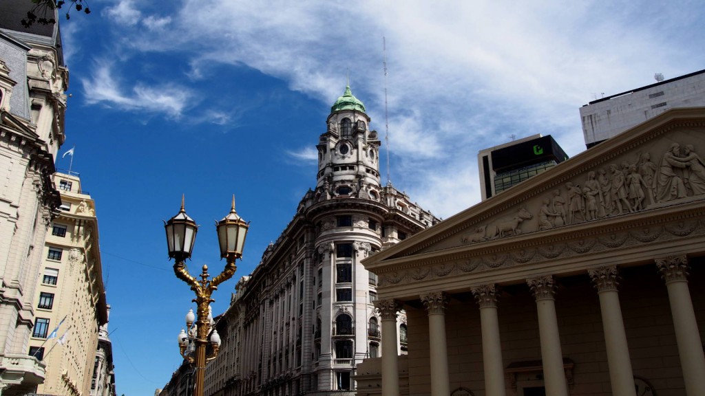 Символы - Кафедральный собор и Аргентинско-Уругвайский банк